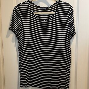Popular 21  Black and White Striped Short Sleeve Tee